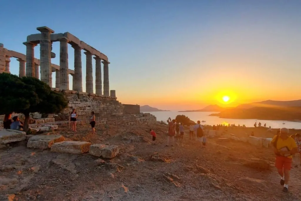 Sights of Athens Combo: Hop-on Hop-off Bus + Cape Sounion Sunset Tour