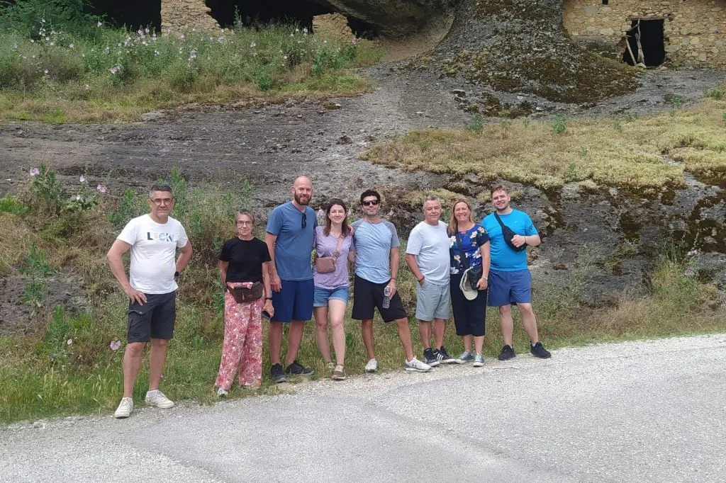 Meteora: Excursão de dia inteiro saindo de Atenas com almoço + audioguia