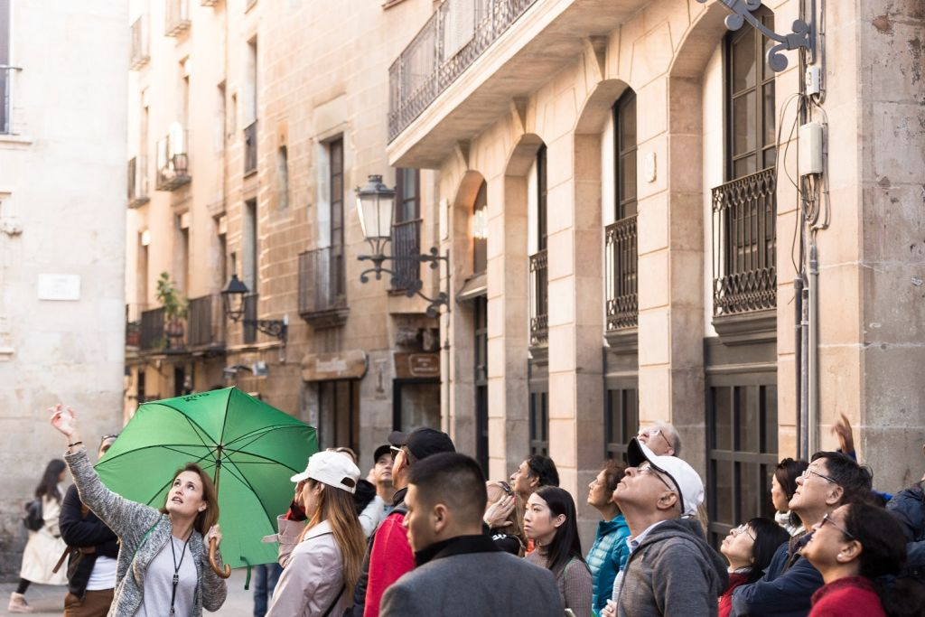 Barcelona: Morning Highlights City Tour