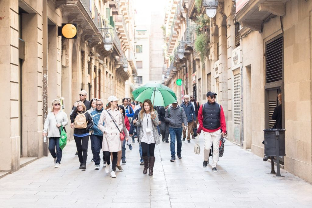 Barcelona: Morning Highlights City Tour