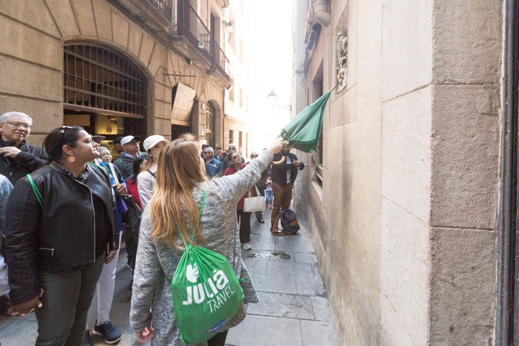 Barcelona: Morning Highlights City Tour