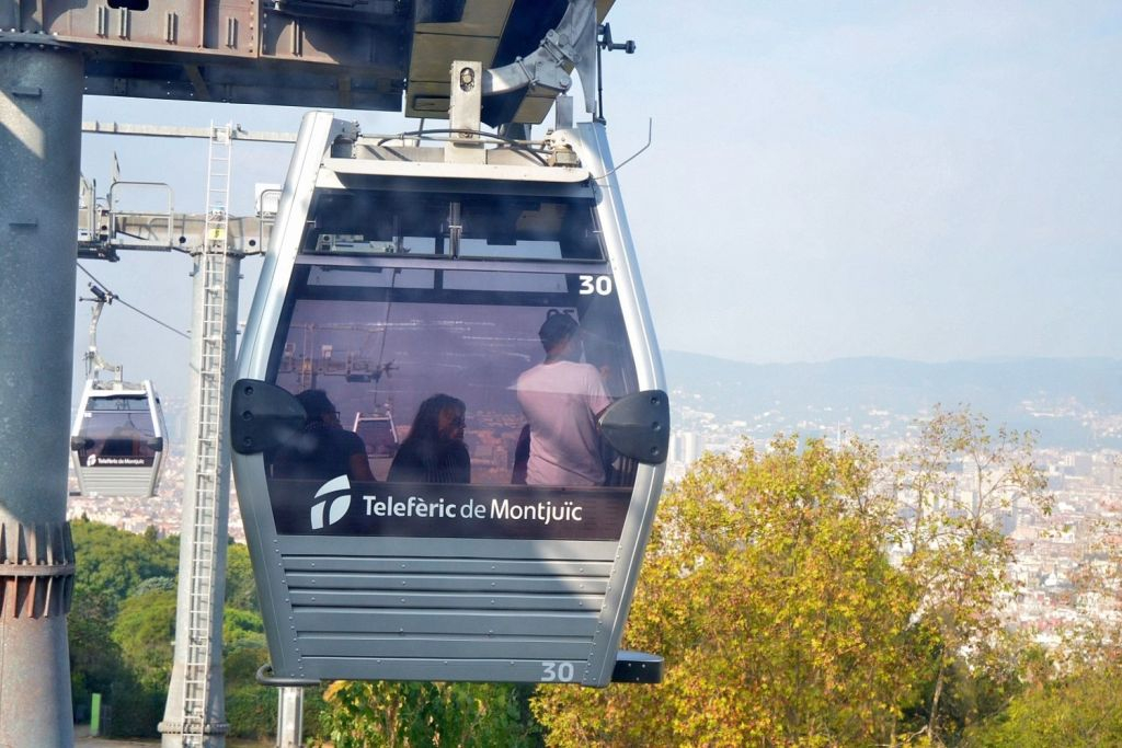 Barcelona: Morning Highlights City Tour