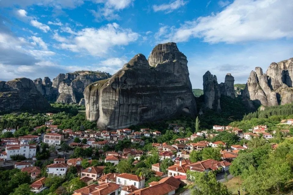 Meteora: Viagem de um dia saindo de Atenas + guia de áudio + almoço