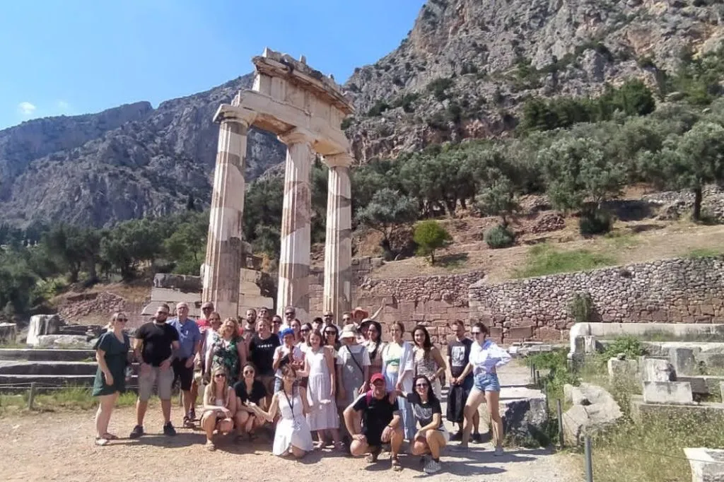 Delphes : Visite guidée audio VR d'une journée au départ d'Athènes