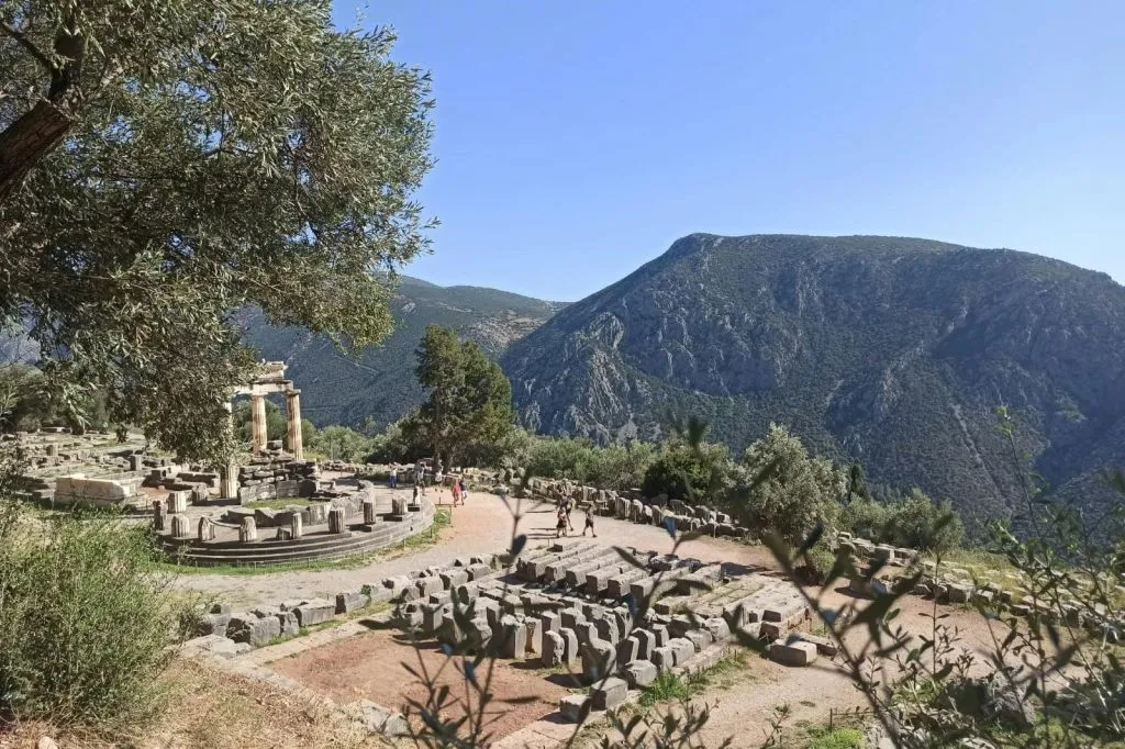 Delphes : VR Tour + Transport depuis Athènes (sans entrée)