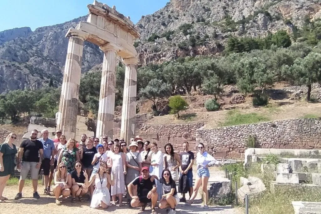 Delphes : VR Tour + Transport depuis Athènes (sans entrée)