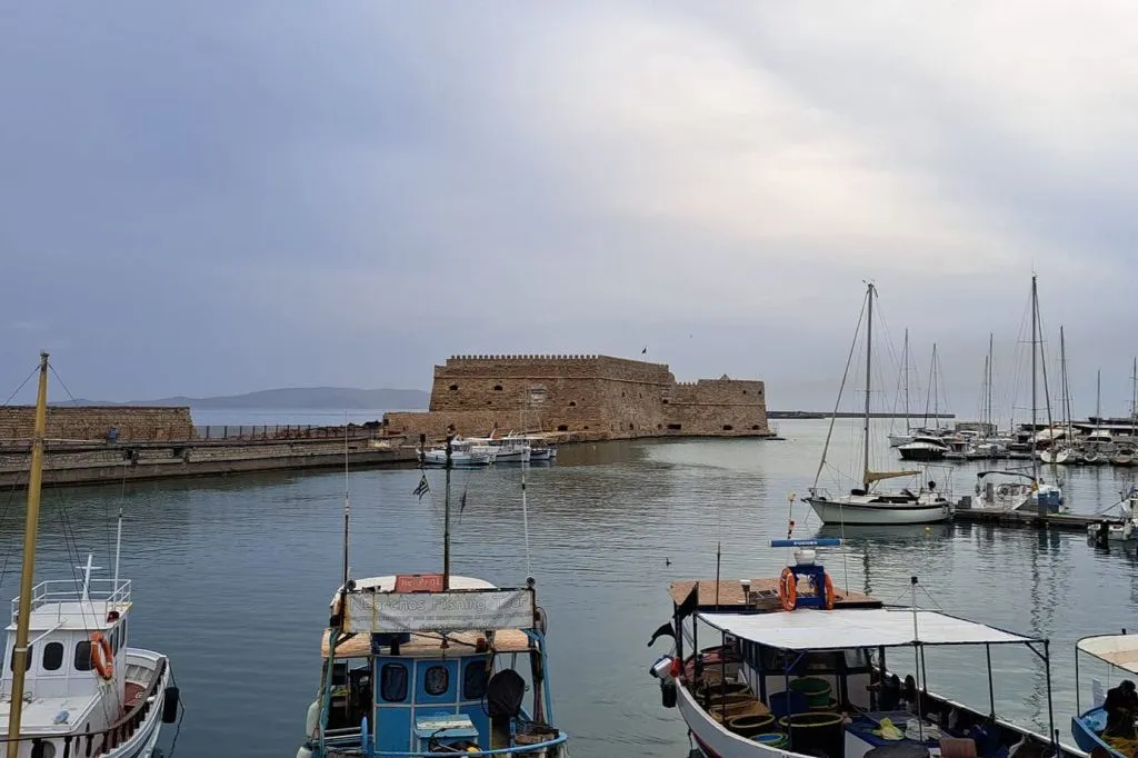 Heraklion: Private Highlights and Historical Places Guided Tour