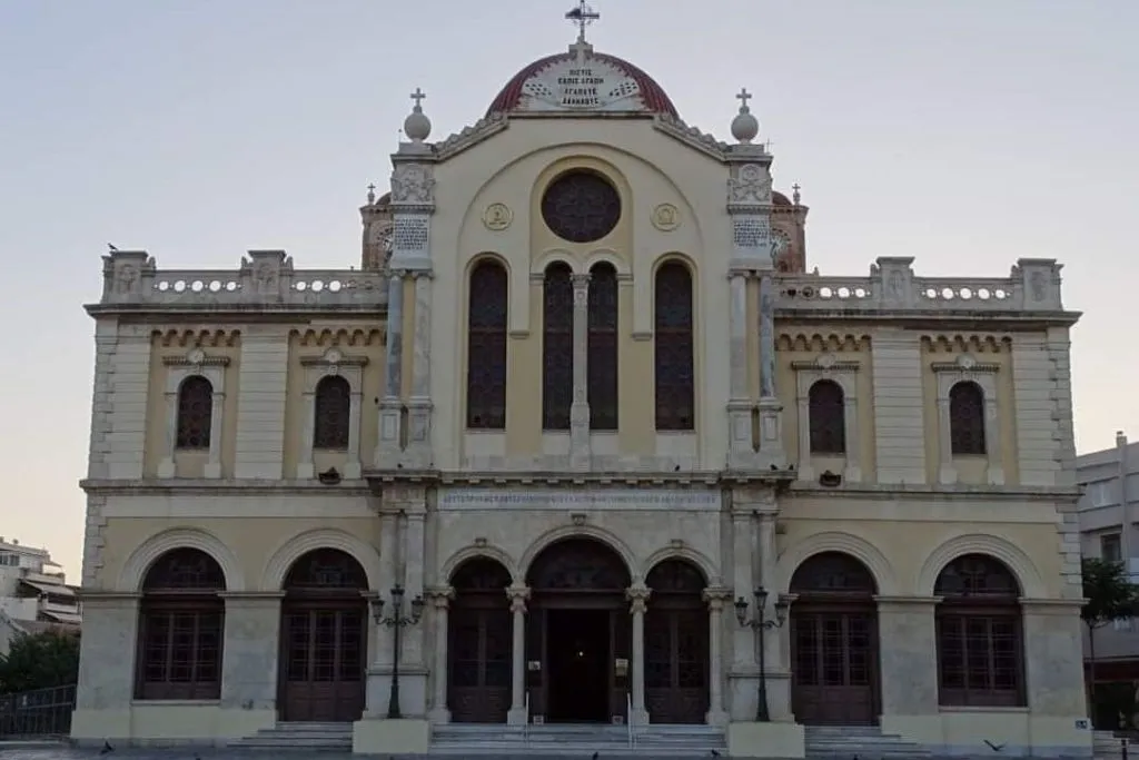 Heraklion: Private Highlights and Historical Places Guided Tour