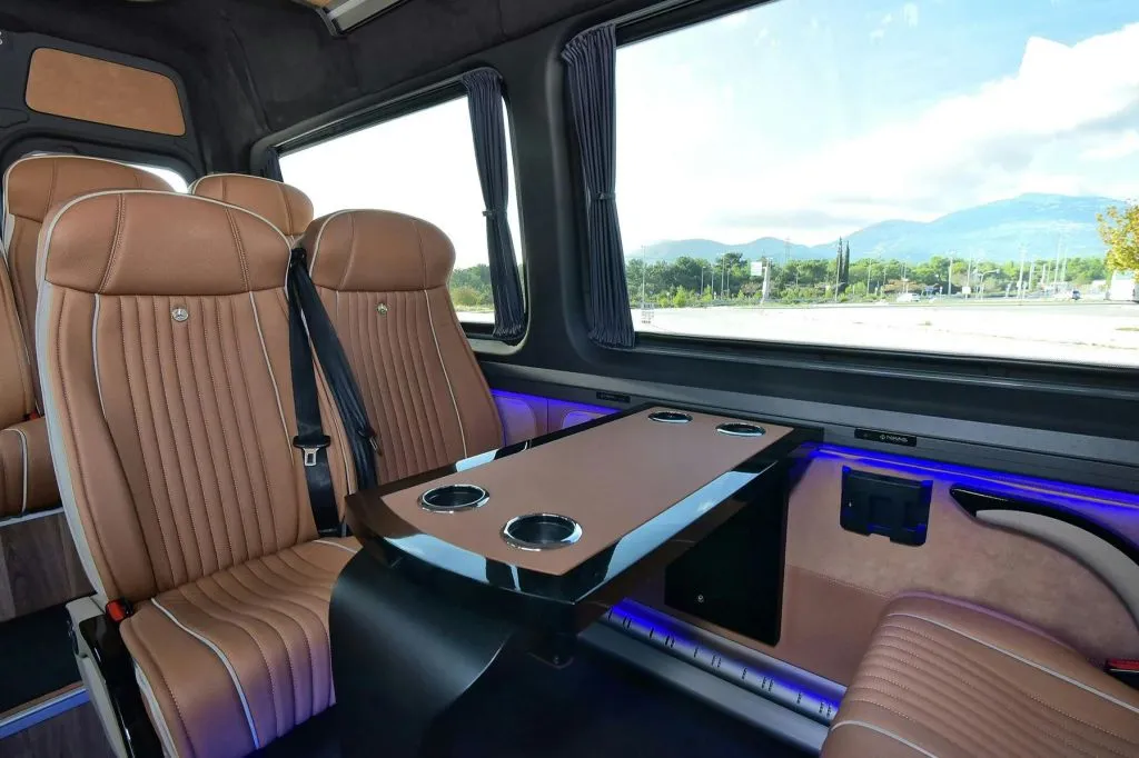 Athènes : Mini bus privé depuis/vers l'aéroport d'Athènes