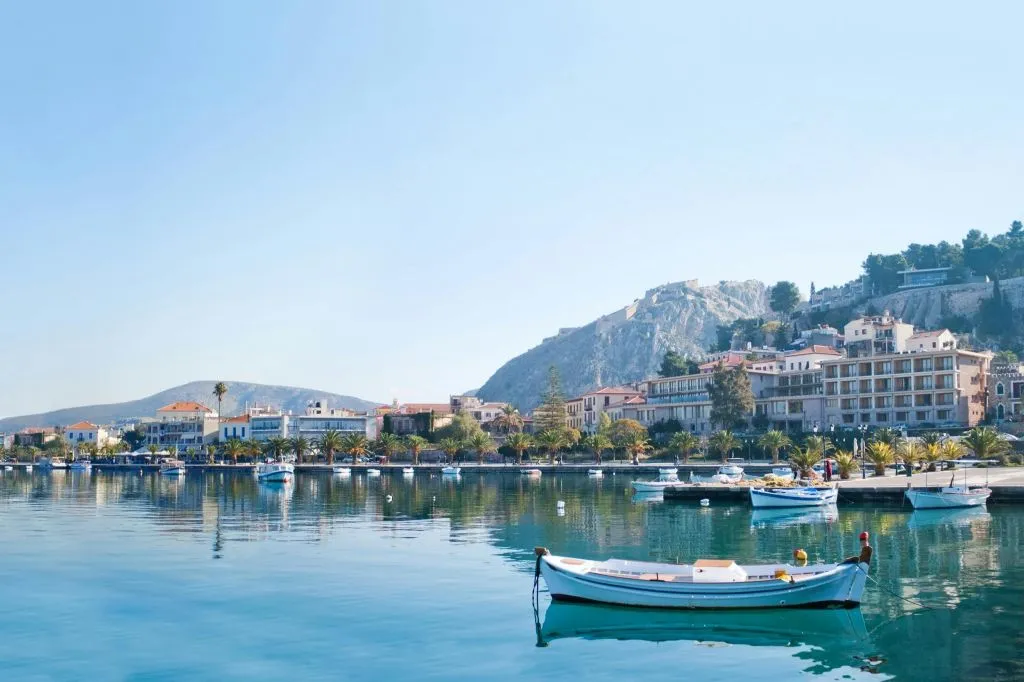Antigua Corinto y Nauplia: Excursión de un día desde Atenas