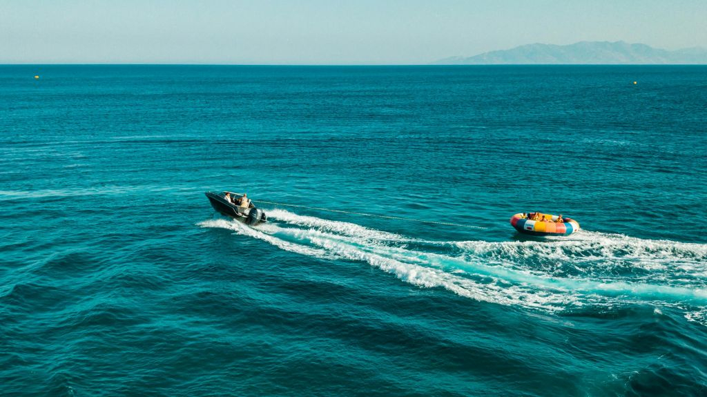 Mykonos Super Paradise Beach: Tubing Water Rental