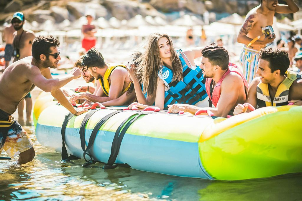 Mykonos Super Paradise Beach: Tubing Water Rental
