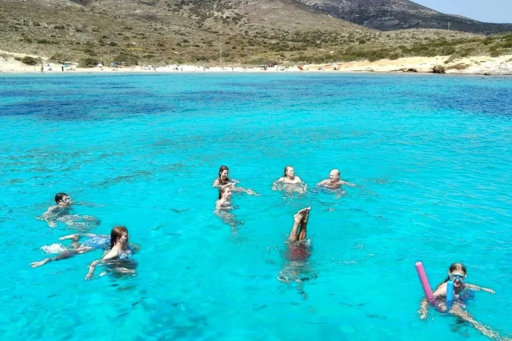 Antiparos, lagune bleue et Despotiko : Croisière d'une journée + Déjeuner + Boissons
