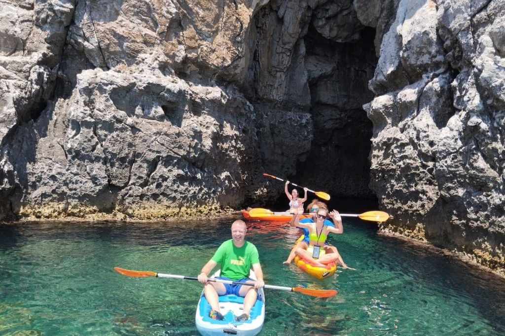Rhodes : Croisière en bateau + plongée en apnée + déjeuner