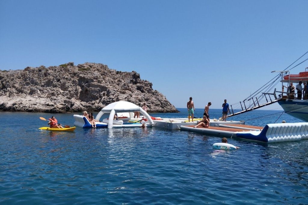 Rhodes : Croisière en bateau + plongée en apnée + déjeuner