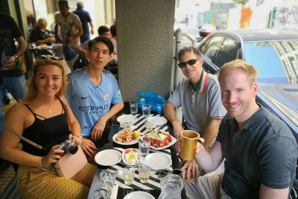 Athens: Walking Food Tour with Dinner