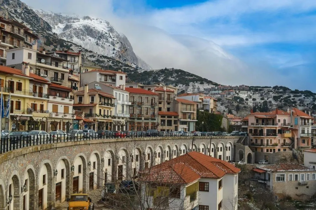 Delphi: Full-Day Small Group Guided Tour from Athens