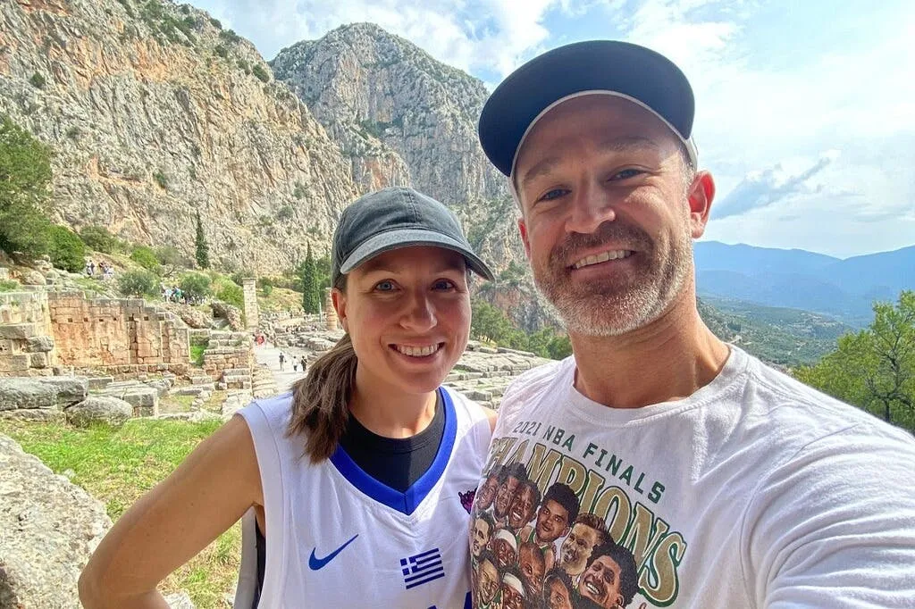 Delphi: Full-Day Small Group Guided Tour from Athens