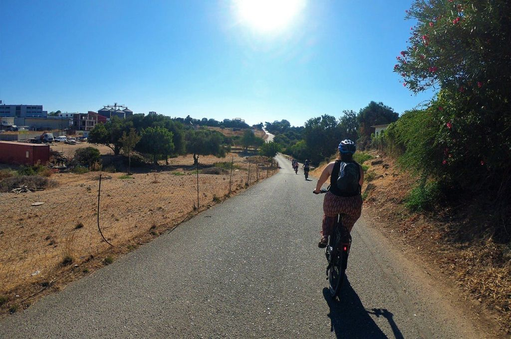 Manantiales de Kallithea: Excursión en E-bike desde Rodas + Snorkel