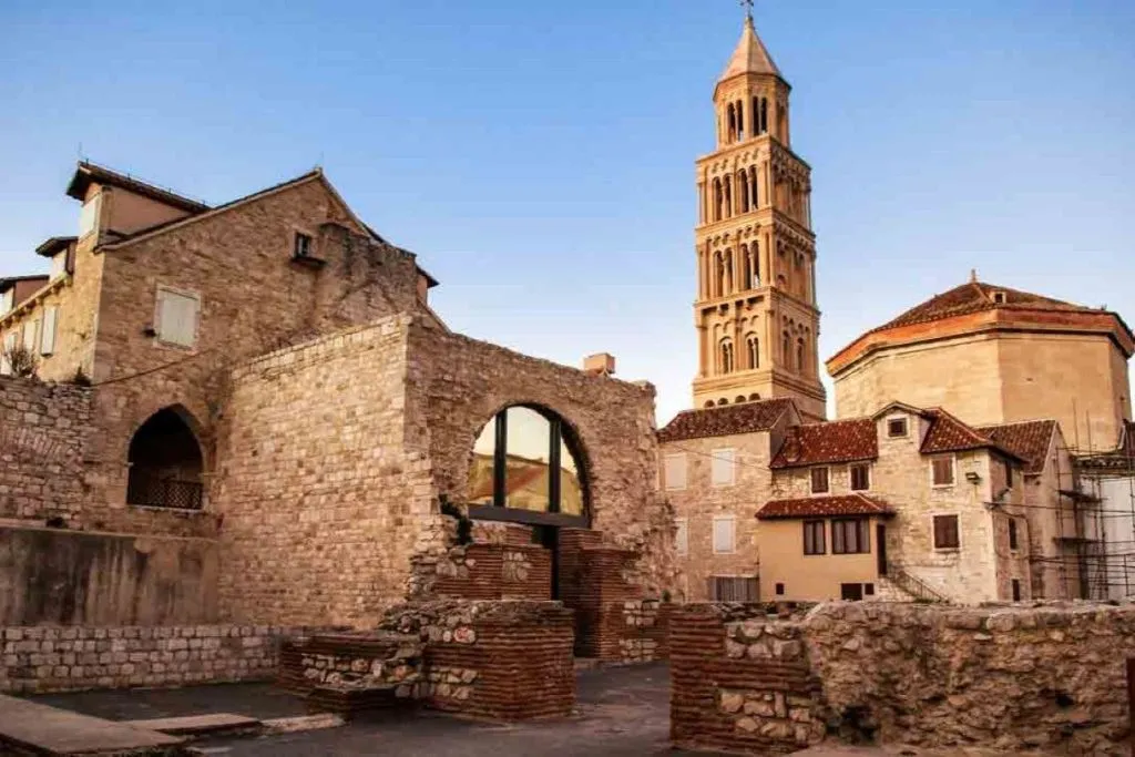 City Sightseeing Split: Visita à cidade na linha vermelha