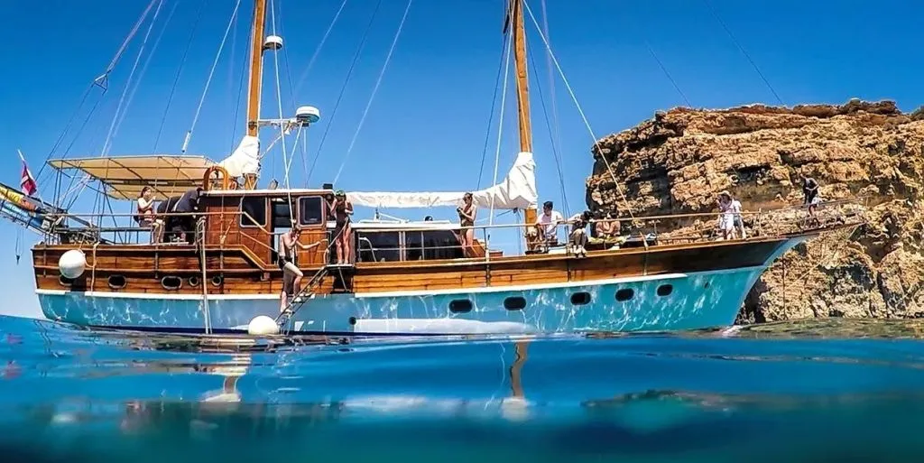 Combo Tour: Gozo Jeep Safari & Comino Cruise