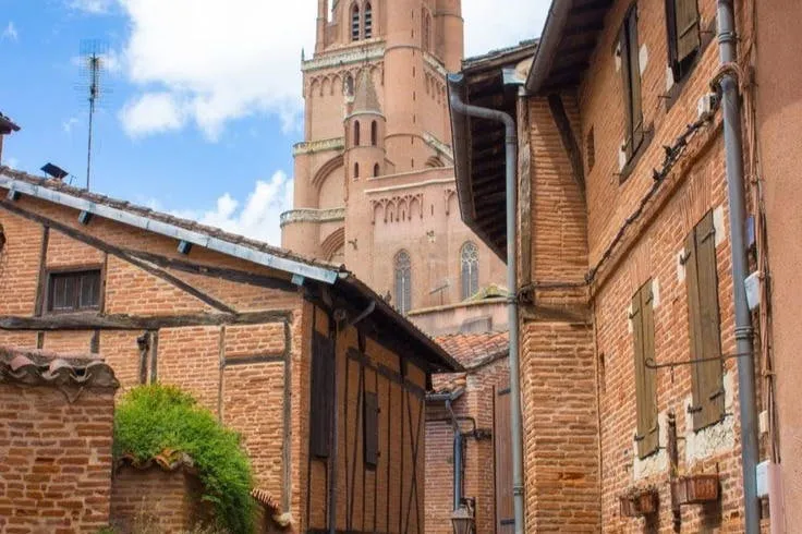 Albi, Cordes-sur-Ciel & Gaillac: Guided Tour from Toulouse + Wine Tasting