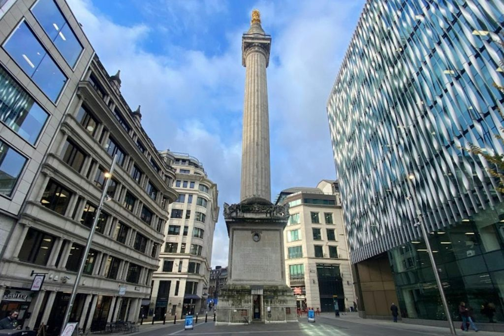 Monument to the Great Fire of London: Escorted Entry + Audio Guide