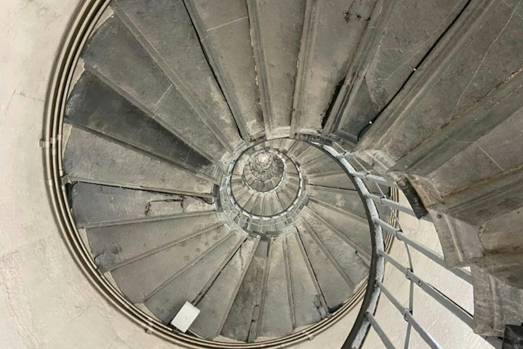 Monument to the Great Fire of London: Escorted Entry + Audio Guide