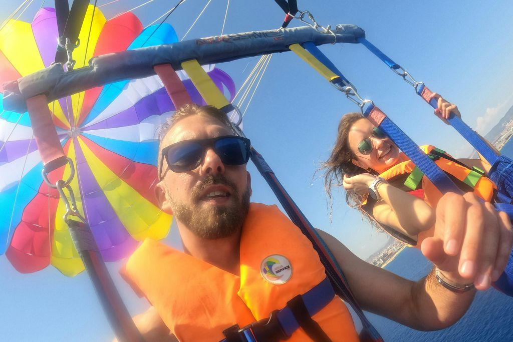 Barcelona: Parasailing Experience