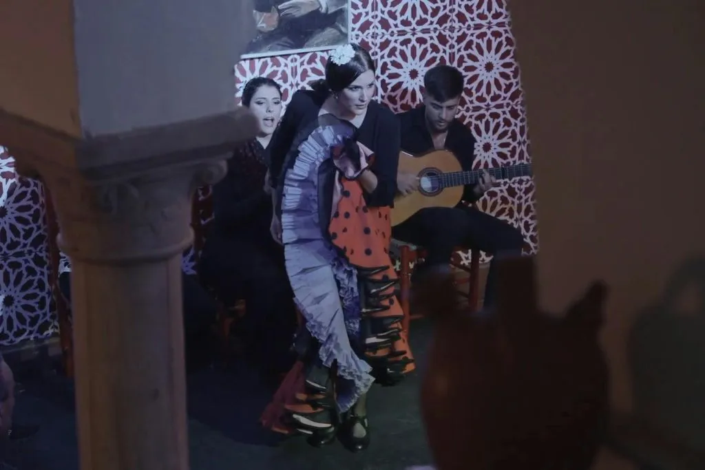 Santa Cruz Sevilla: Espectáculo Flamenco Mariscal + Bebida