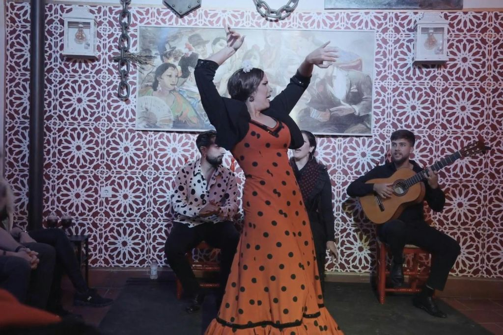 Santa Cruz Sevilla: Espectáculo Flamenco Mariscal + Bebida