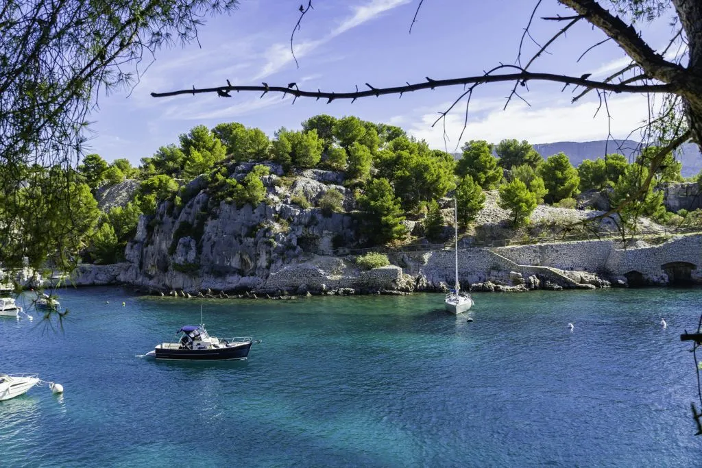 Cassis & Calanques National Park: Guided Tour from Aix-en-Provence + Boat Ride