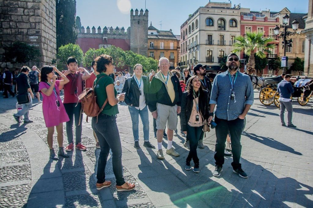 Royal Alcázar of Seville: Fast Track Ticket + Small Group Guided Tour