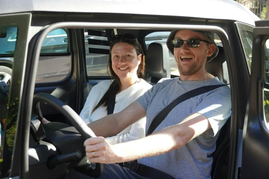 Málaga: Visita Guiada en Coche Eléctrico + Audioguía