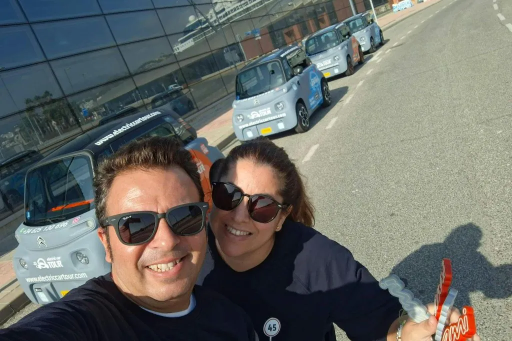 Málaga: Visita Guiada en Coche Eléctrico + Audioguía