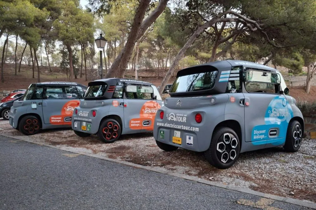 Málaga: Visita Guiada en Coche Eléctrico + Audioguía