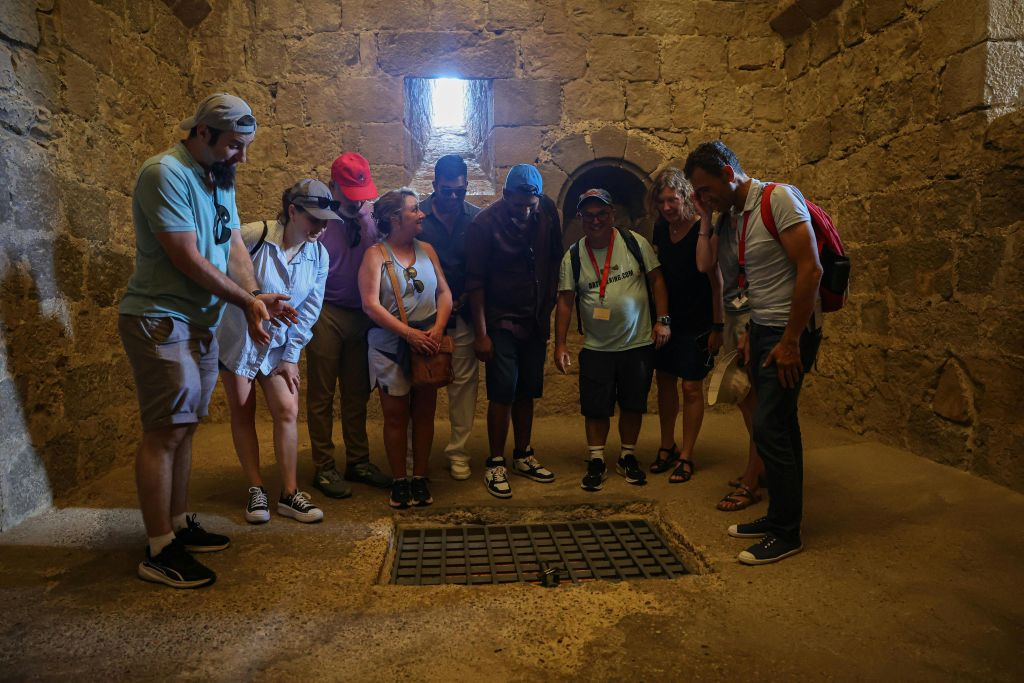 From Valencia: Peñíscola Day Tour + Game of Thrones Sites