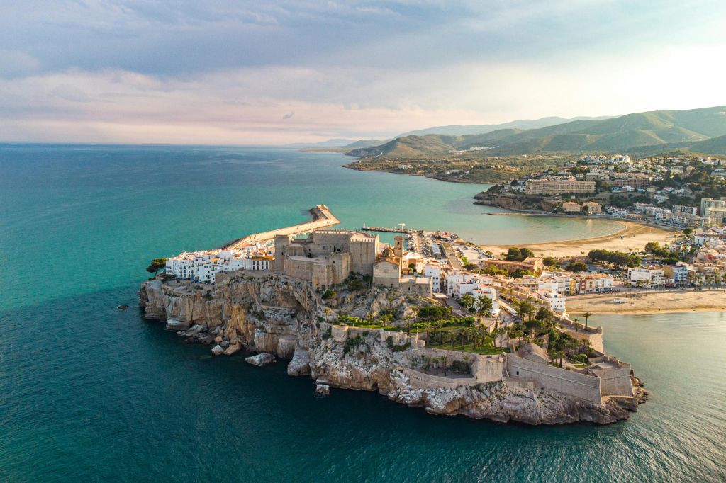 From Valencia: Peñíscola Day Tour + Game of Thrones Sites