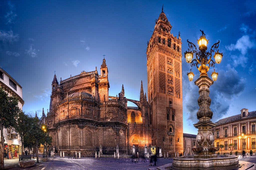 Sevilla: Visita guiada nocturna