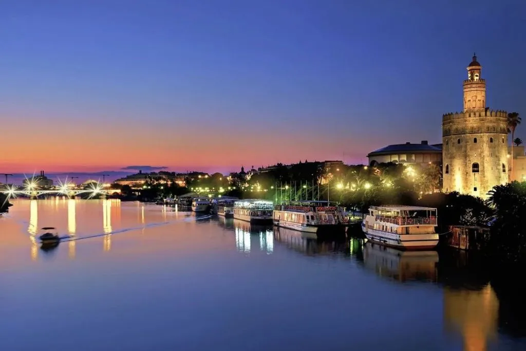 Sevilla: Visita Nocturna