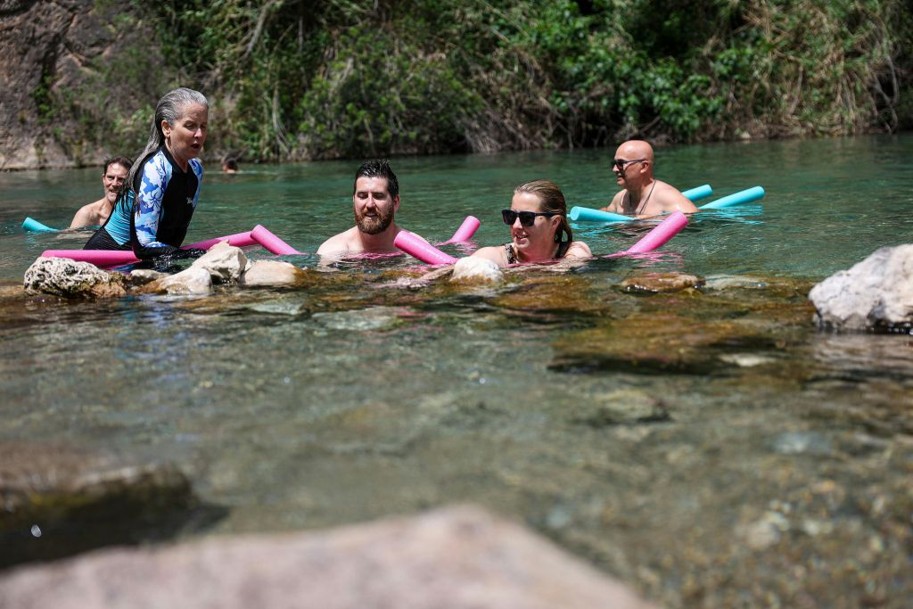 From Valencia: Montanejos Hot Springs & Girlfriend Waterfall with Food Included