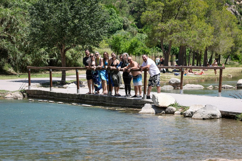 From Valencia: Montanejos Hot Springs & Girlfriend Waterfall with Food Included