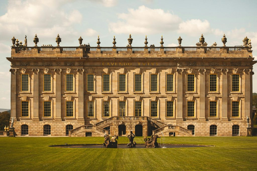 Chatsworth House & Peak District National Park: Guided Tour from Manchester