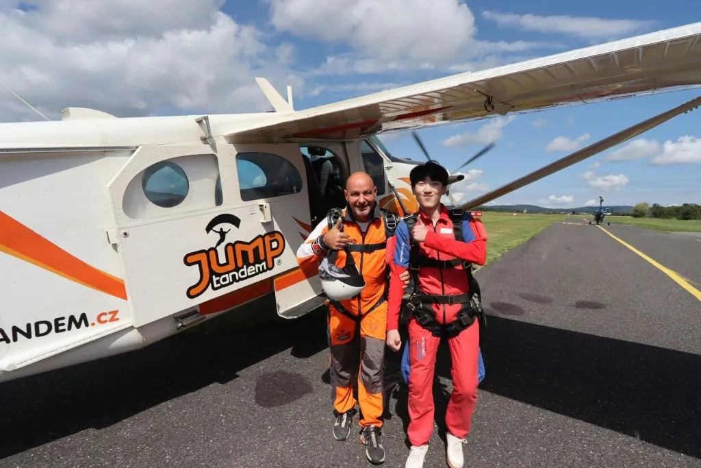 Prague: Tandem Skydiving Experience + Transfers