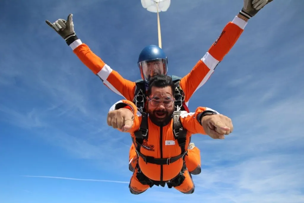 Prague: Tandem Skydiving Experience + Transfers
