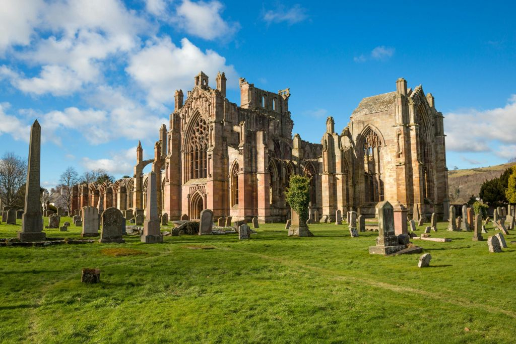 Rosslyn Chapel & Scottish Borders: Guided Tour from Edinburgh