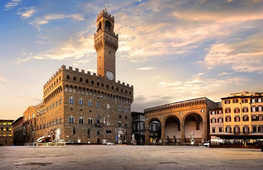 Florence: Small Group Guided Walking Tour + Roundtrip Train