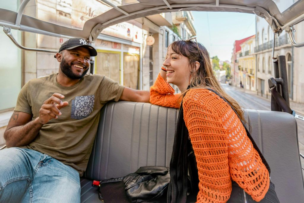 Lisbon: Half-Day Guided Tuk Tuk Tour + Food Tastings