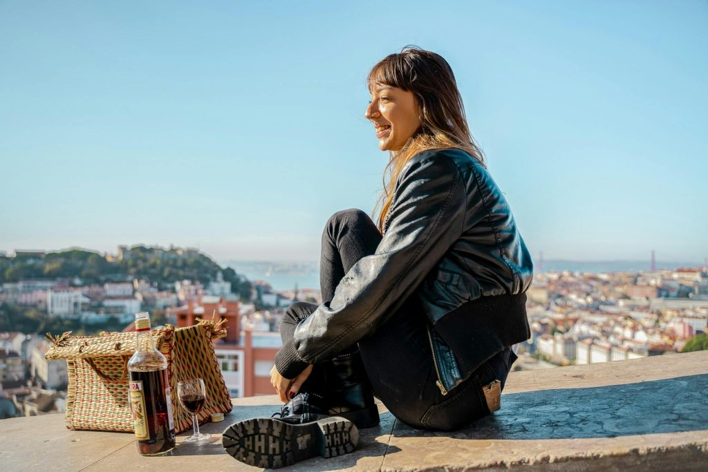 Lisbon: Half-Day Guided Tuk Tuk Tour + Food Tastings