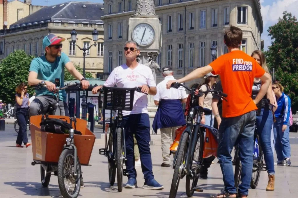 Bordeaux : visite guidée à vélo de 2,5 heures